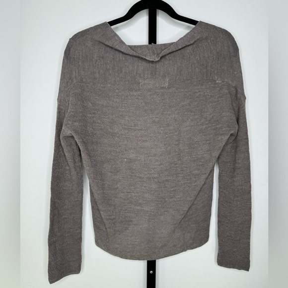 Zara Knit Sheer Brown Sweater - Effortless Elegance in Every Stitch - Picture 2 of 3